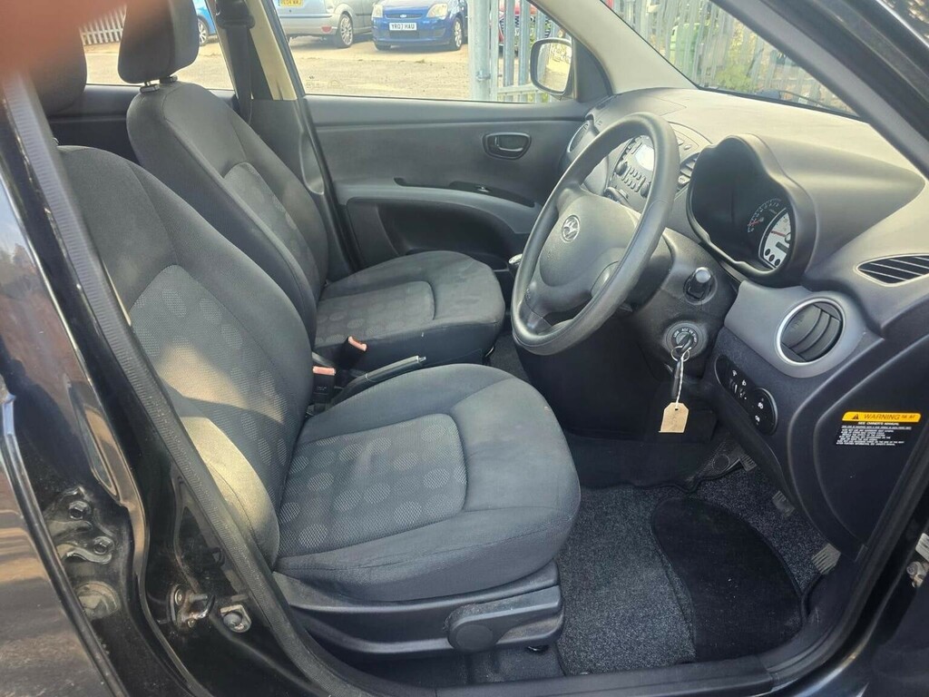 Hyundai I10 Hatchback Black #12