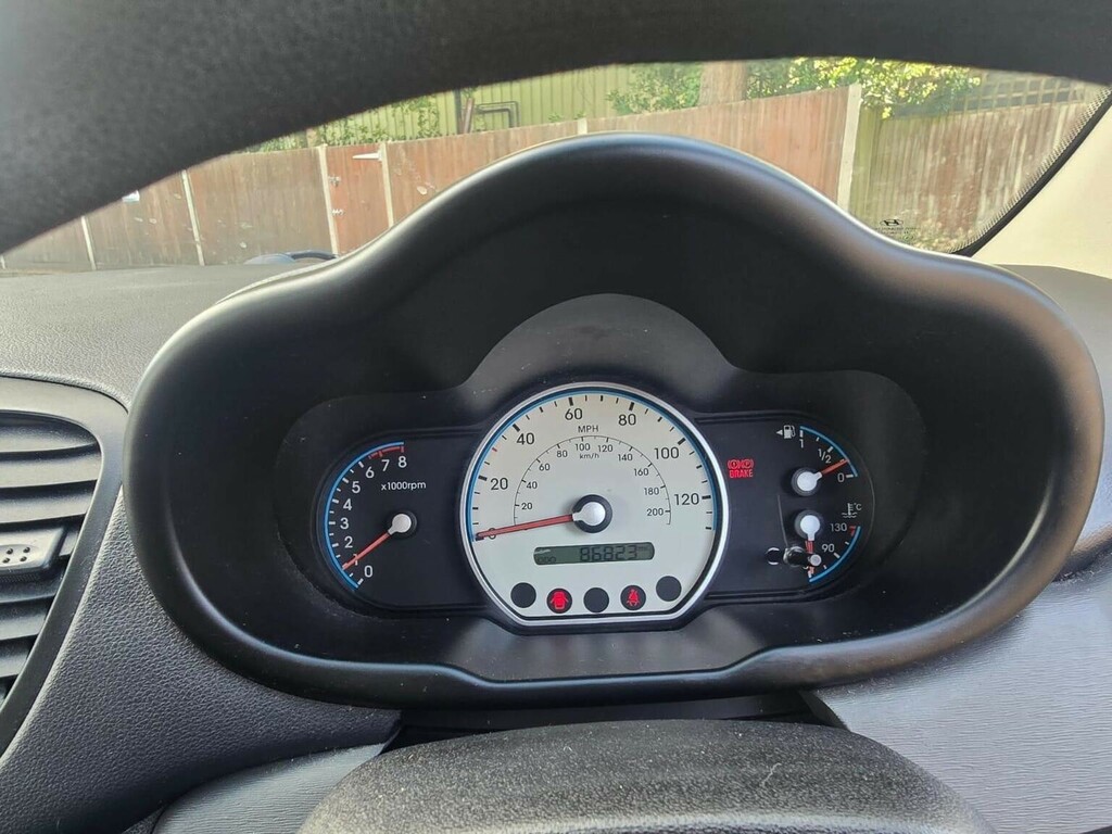 Hyundai I10 Hatchback Black #13