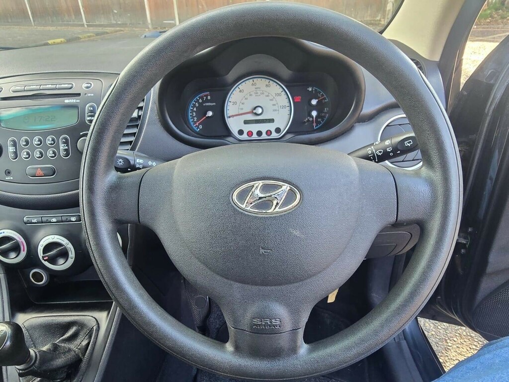 Hyundai I10 Hatchback Black #17