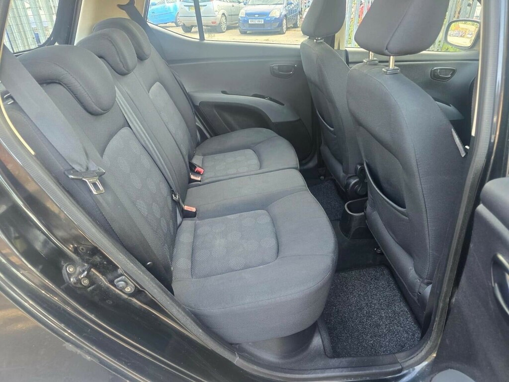 Hyundai I10 Hatchback Black #16