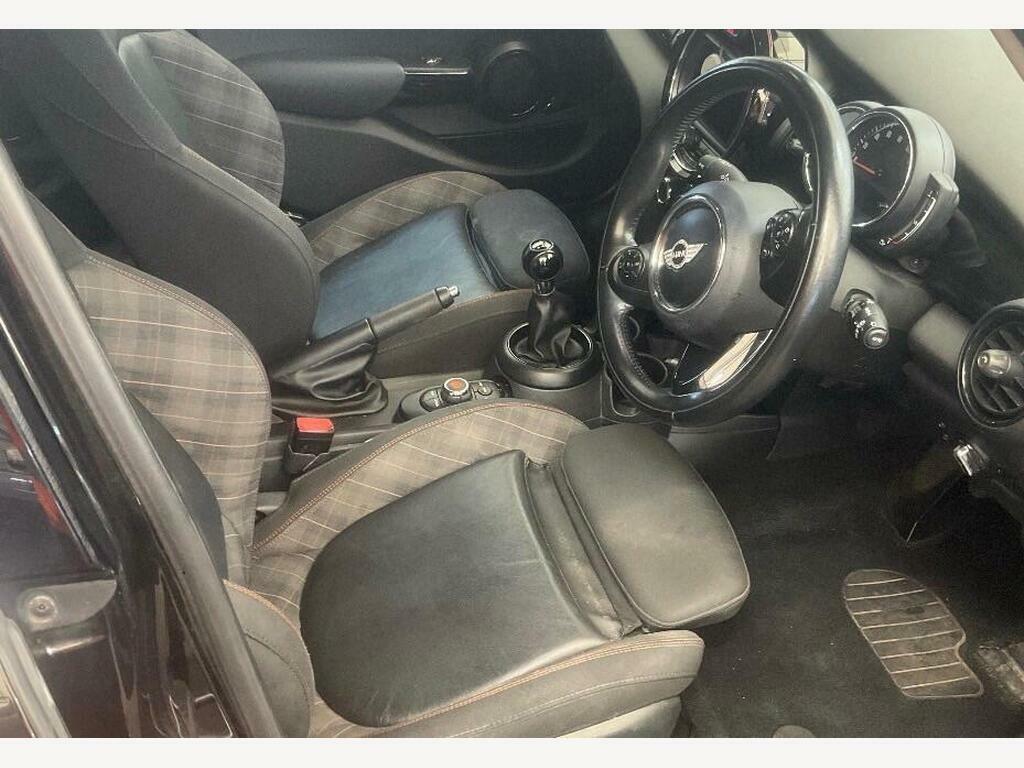 Mini Hatch 1.5 Cooper Seven Euro 6 S S FV67WRX Black #3