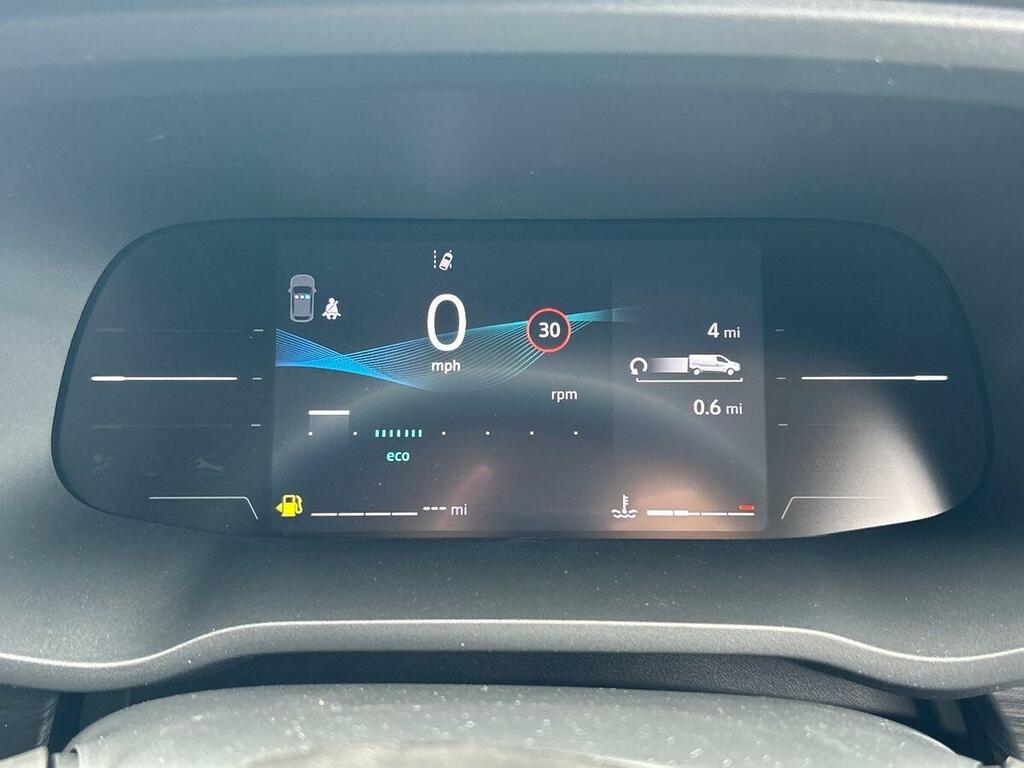 Nissan Primastar 2L Acenta White #14