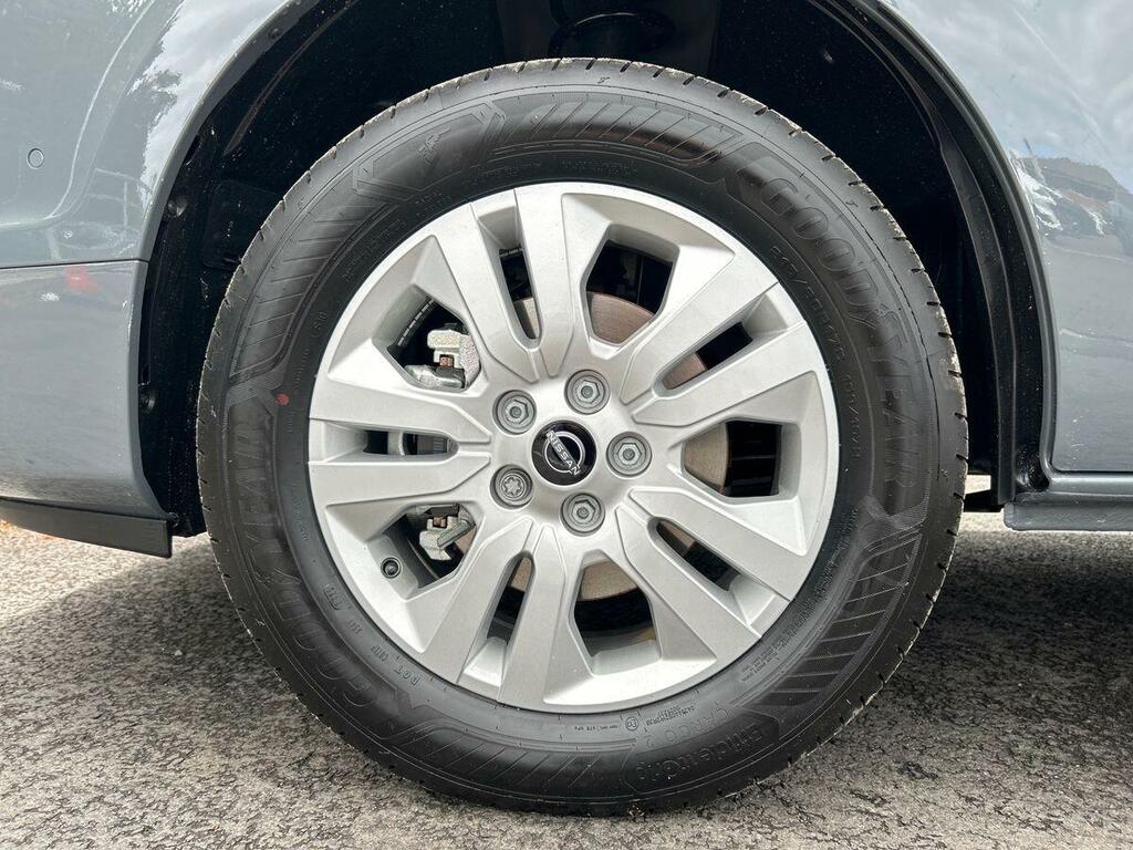 Nissan Primastar 2L Acenta White #9
