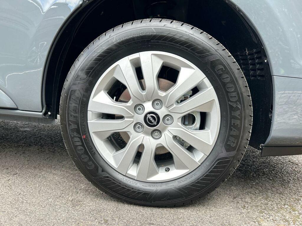 Nissan Primastar 2L Acenta White #12