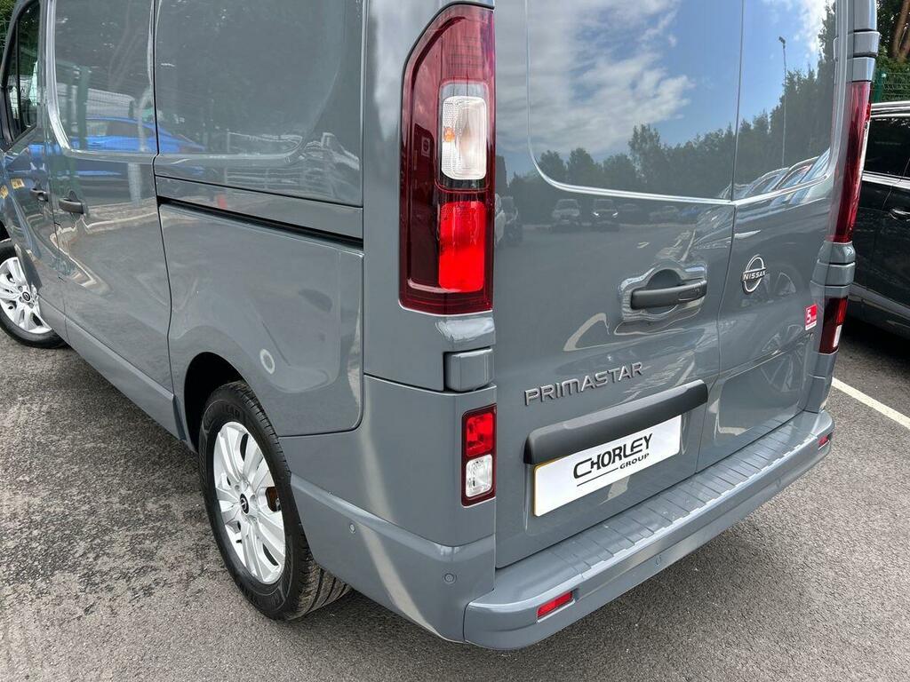 Nissan Primastar 2L Acenta White #20