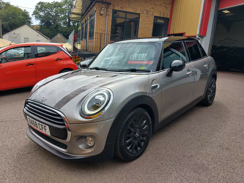 Mini Hatch Cooper Hatchback Silver