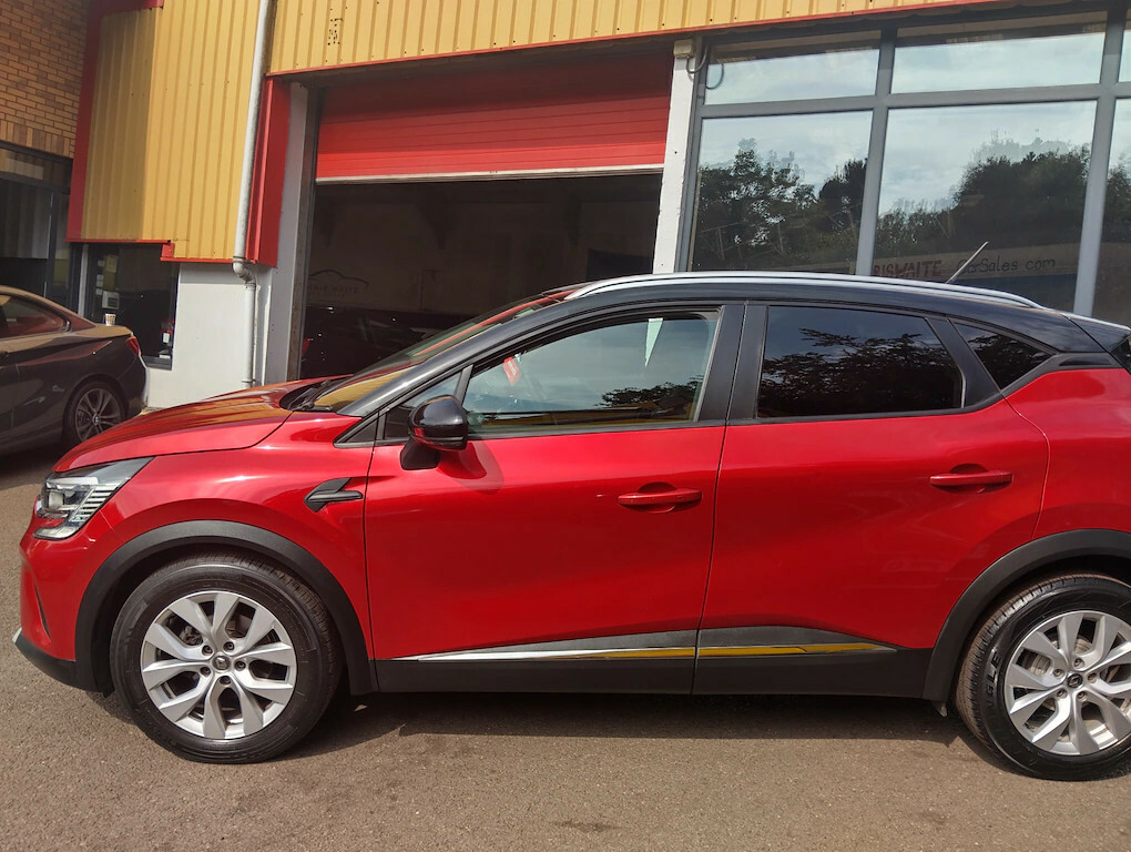 Renault Captur Iconic Tce Hatchback HV20DXR Black #4