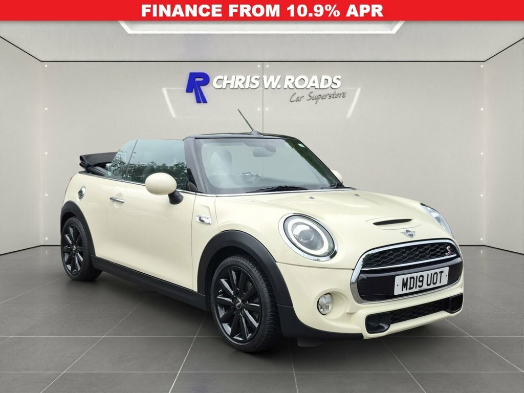 Mini Convertible 2L Cooper S Classic White