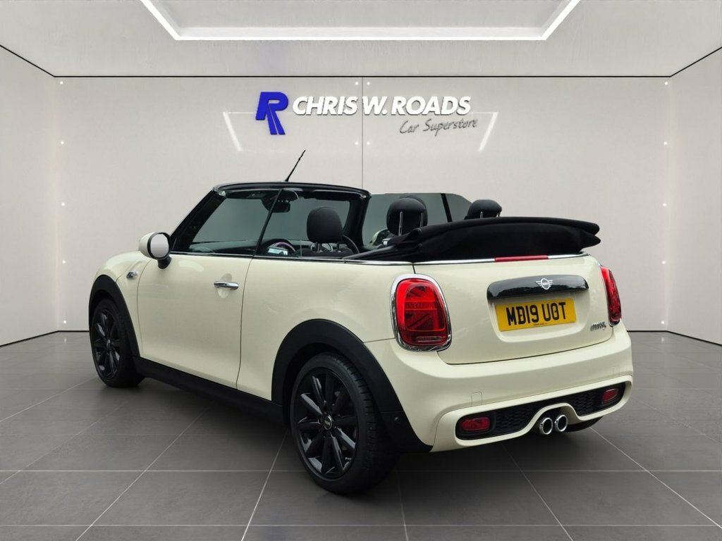 Mini Convertible 2L Cooper S Classic White #2