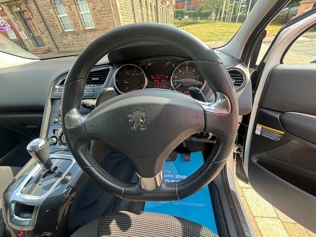 Peugeot 5008 Active Black #23
