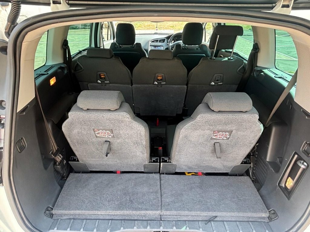 Peugeot 5008 Active Black #52