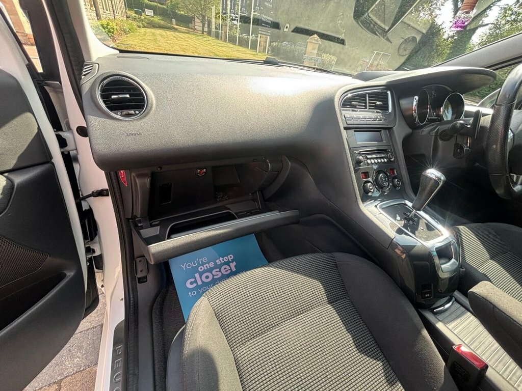 Peugeot 5008 Active Black #58