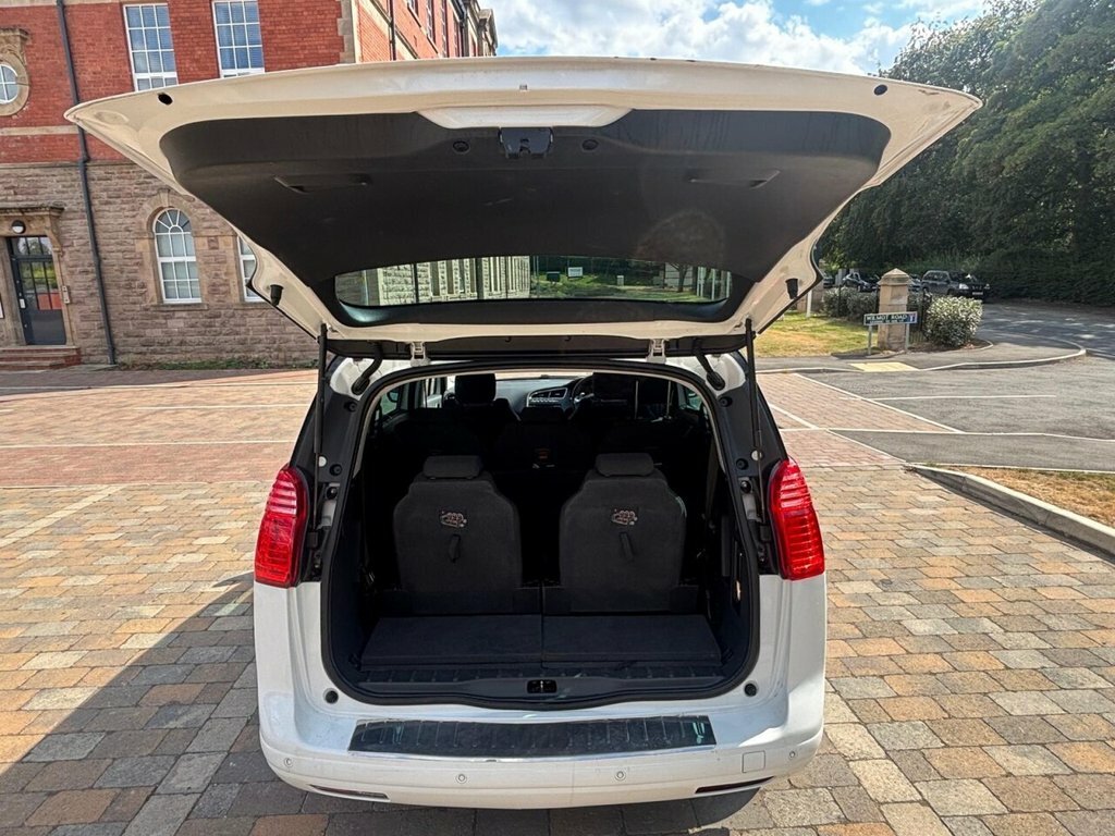 Peugeot 5008 Active Black #54