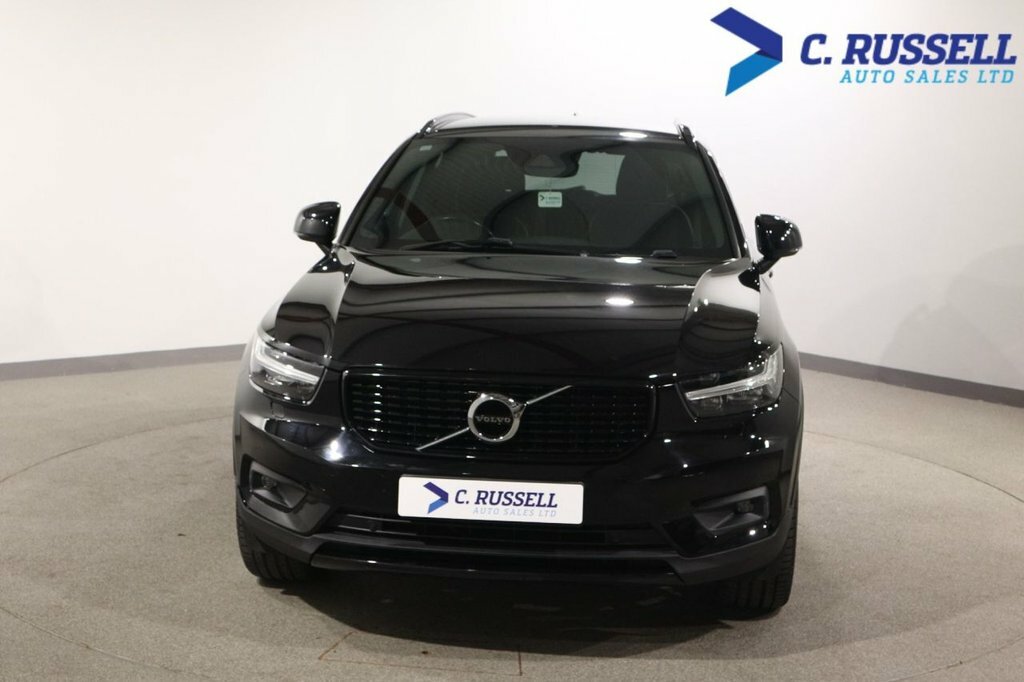Volvo XC40 2L R-design Pro BD70GWM Black #2