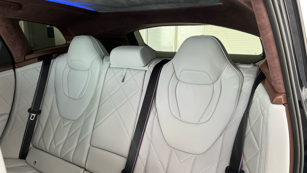 BMW XM 5dr Auto Black #30