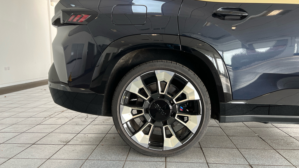 BMW XM 5dr Auto Black #40
