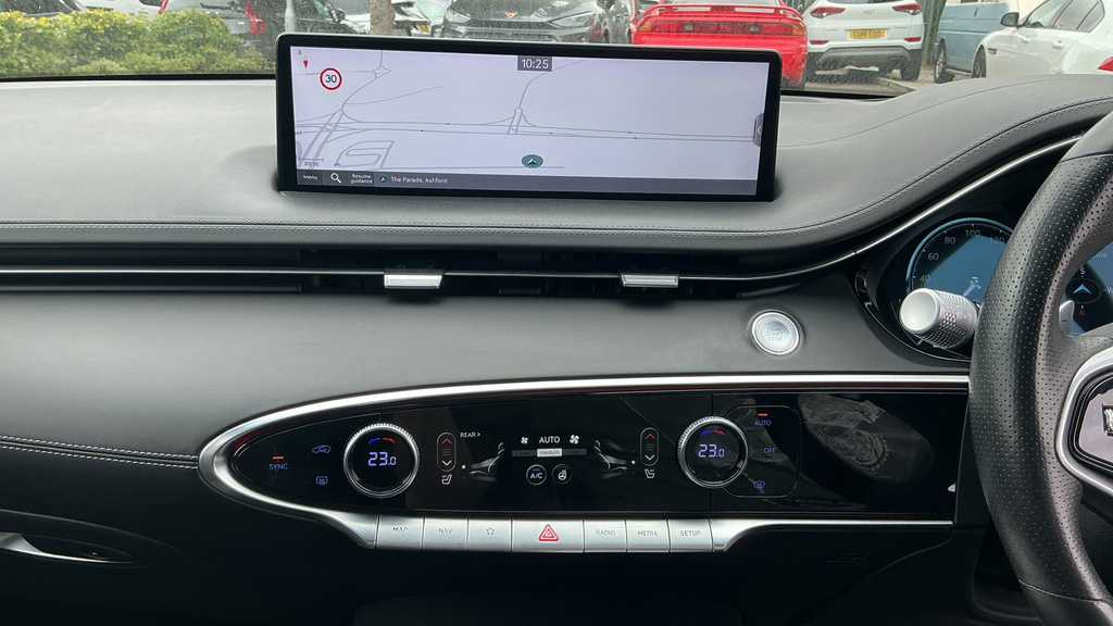 Genesis GV70 Luxury Line Grey #19