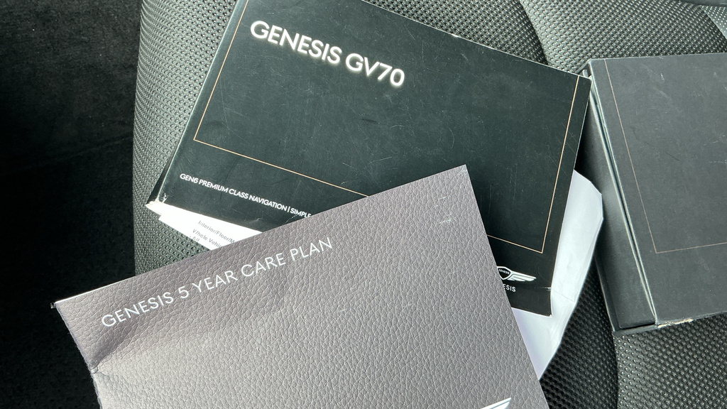 Genesis GV70 Luxury Line Grey #28