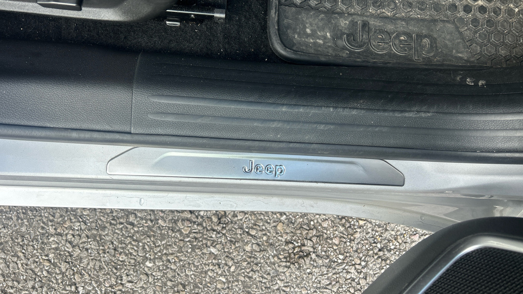 Jeep Compass Trailhawk Grey #38