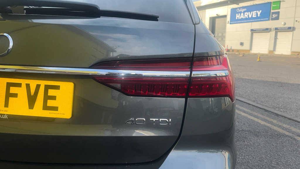 Audi A6 Avant S Line Black #35