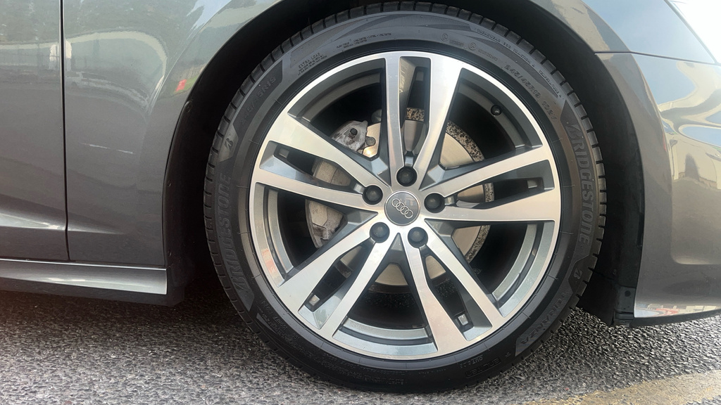 Audi A6 Avant S Line Black #17