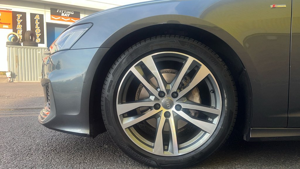 Audi A6 Avant S Line Black #18