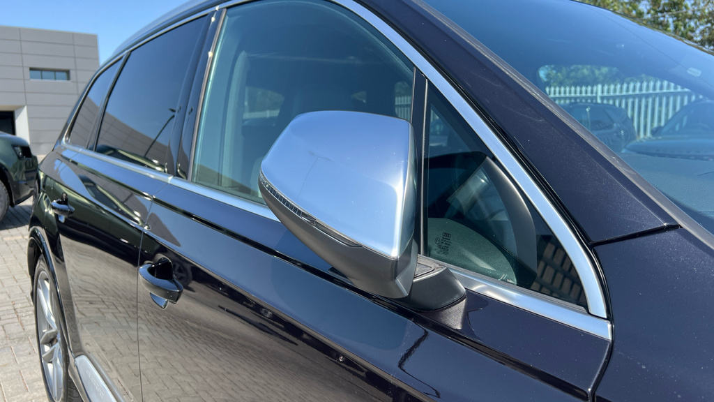 Audi SQ7 Tdi V8 Blue #3