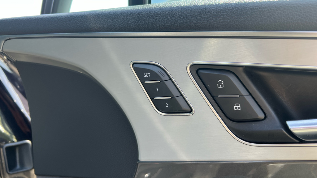 Audi SQ7 Tdi V8 Blue #14
