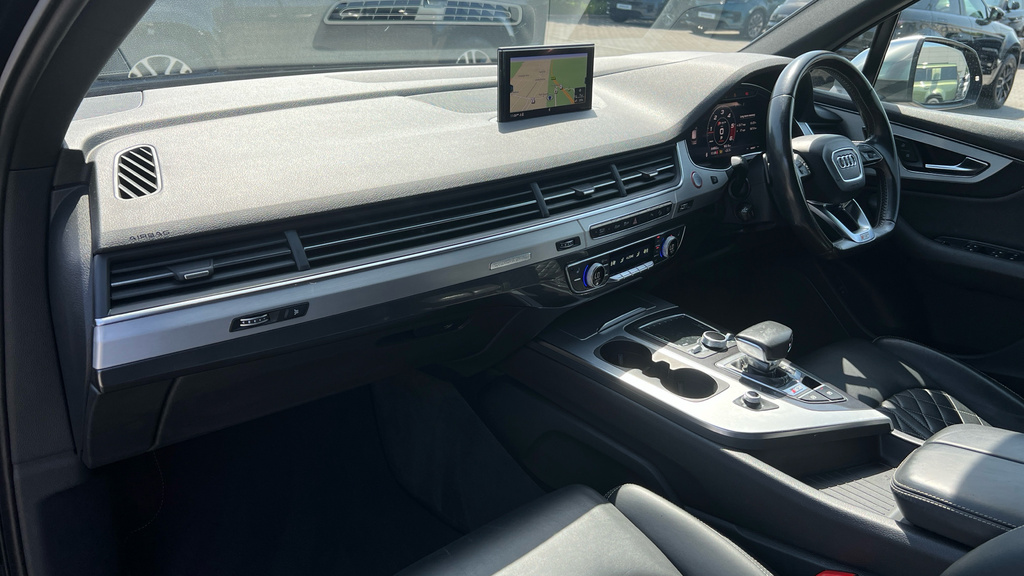 Audi SQ7 Tdi V8 Blue #16
