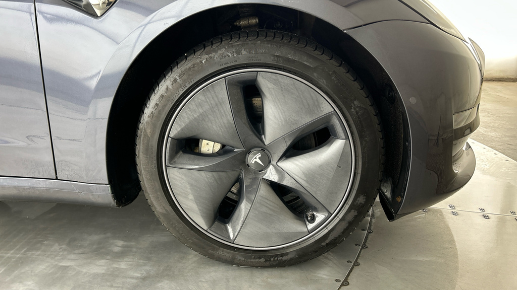 Tesla Model 3 Standard Range Plus White #26