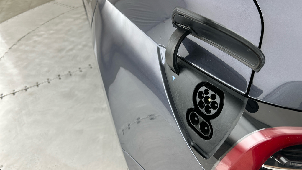 Tesla Model 3 Standard Range Plus White #27