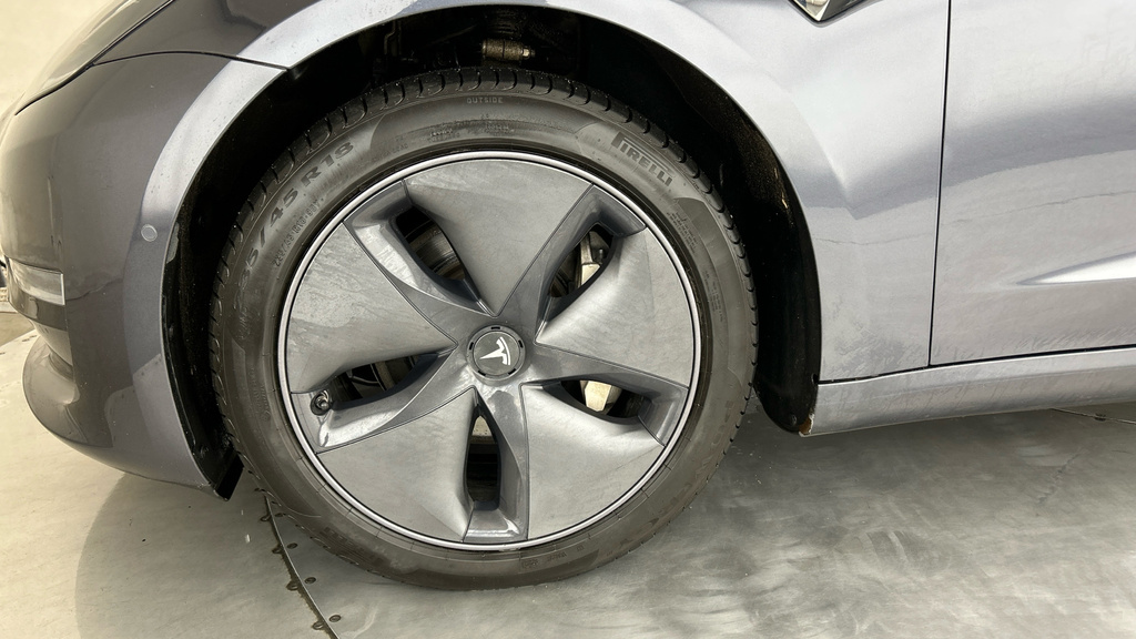 Tesla Model 3 Standard Range Plus White #23