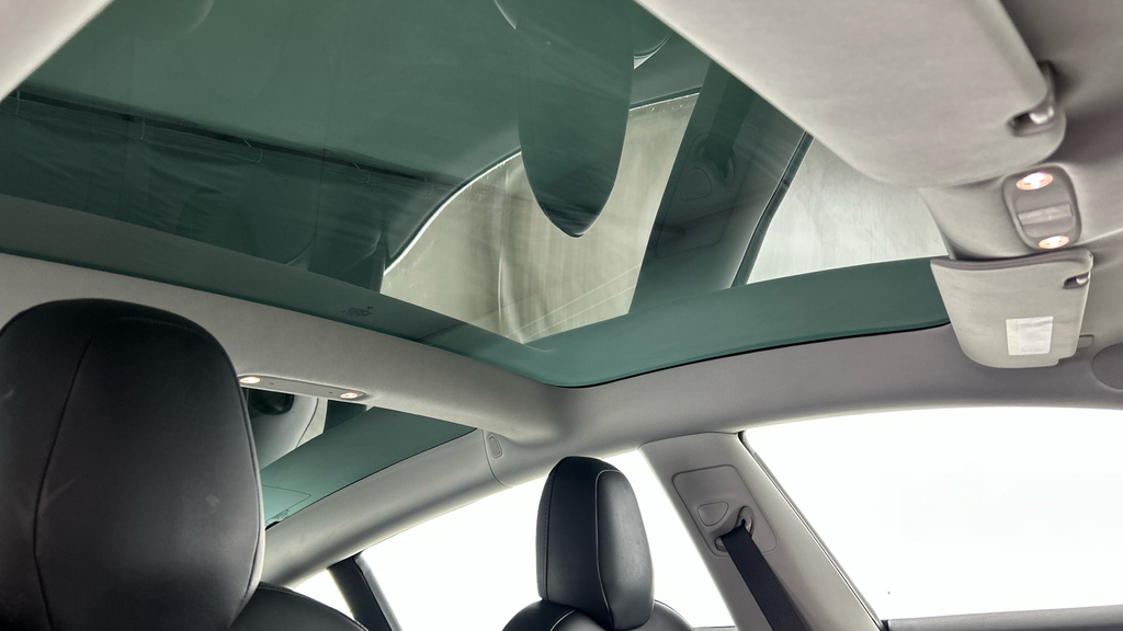 Tesla Model 3 Standard Range Plus White #4