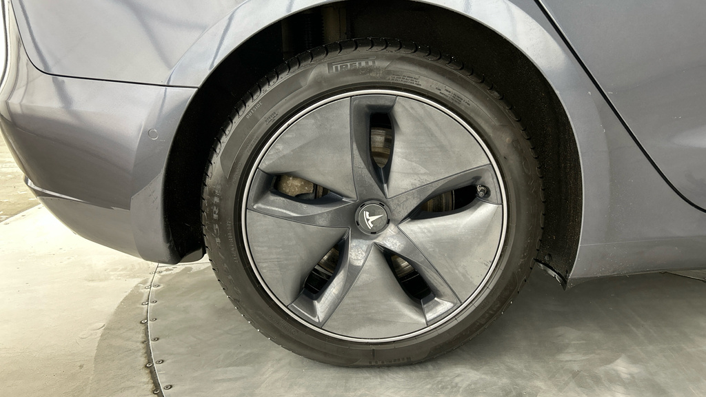 Tesla Model 3 Standard Range Plus White #25