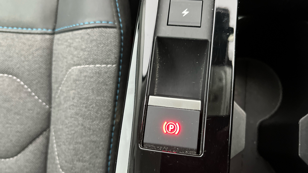 Citroen e-C4 Shine Black #18