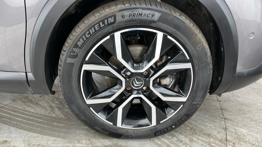 Citroen e-C4 Shine Black #30