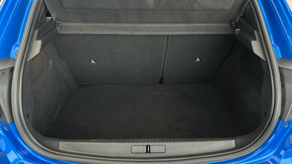 Peugeot e-208 50Kwh Gt Premium Grey #22