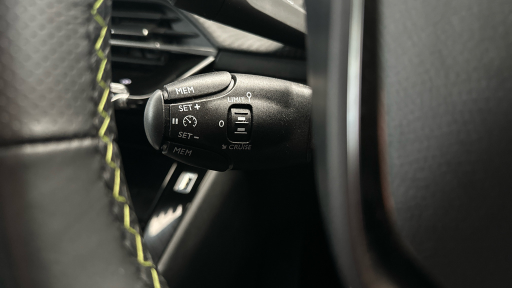 Peugeot e-208 50Kwh Gt Premium Grey #19
