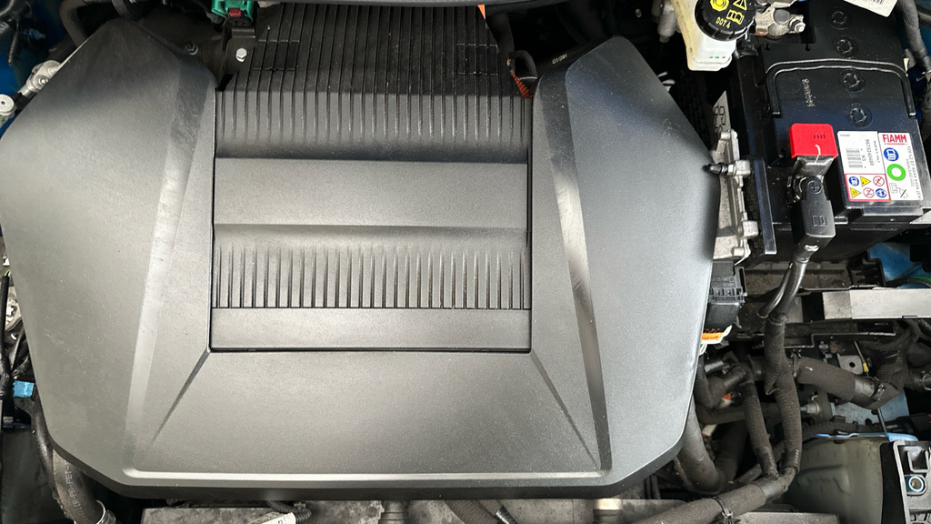 Peugeot e-208 50Kwh Gt Premium Grey #23