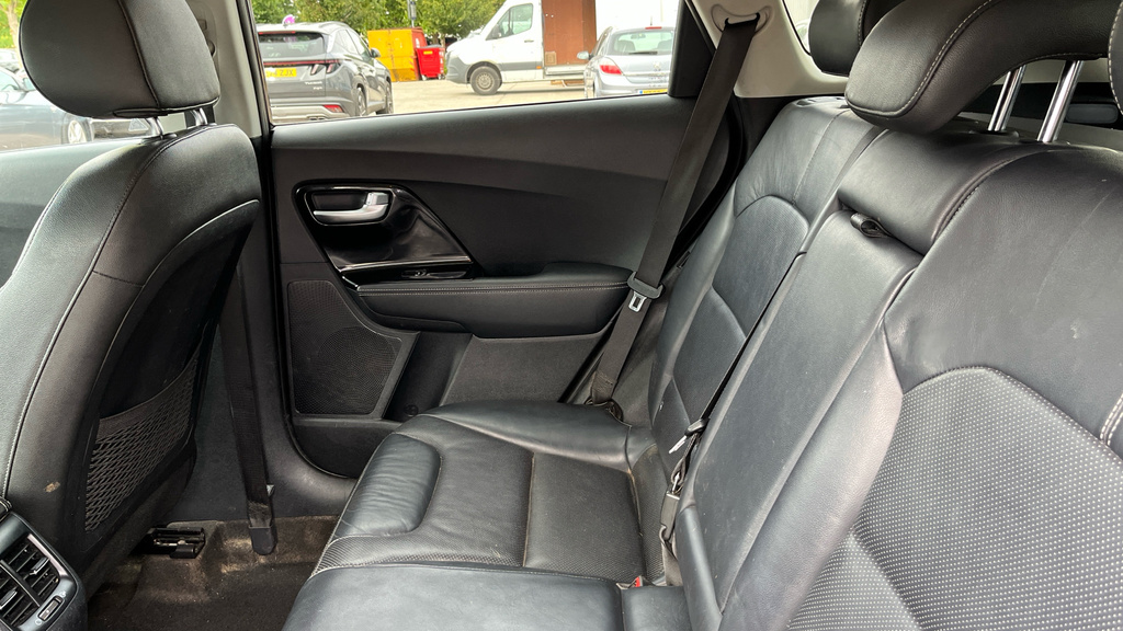 Kia Niro 4 Blue #20