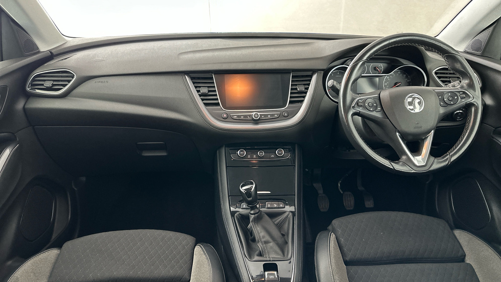 Vauxhall Grandland X Se White #13