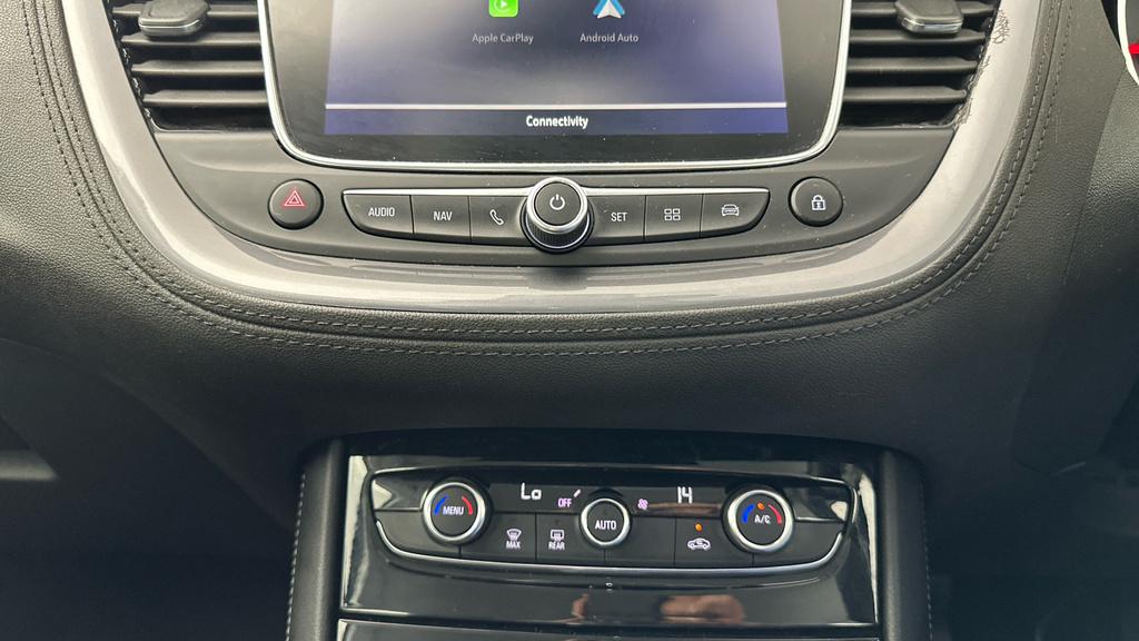 Vauxhall Grandland X Se White #14