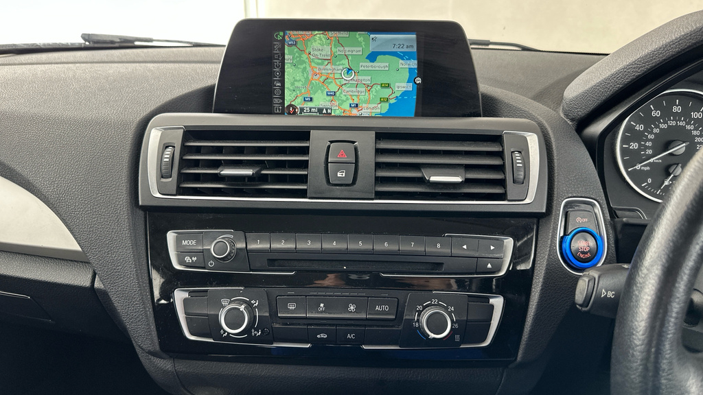 BMW 1 Series Sport Black #15