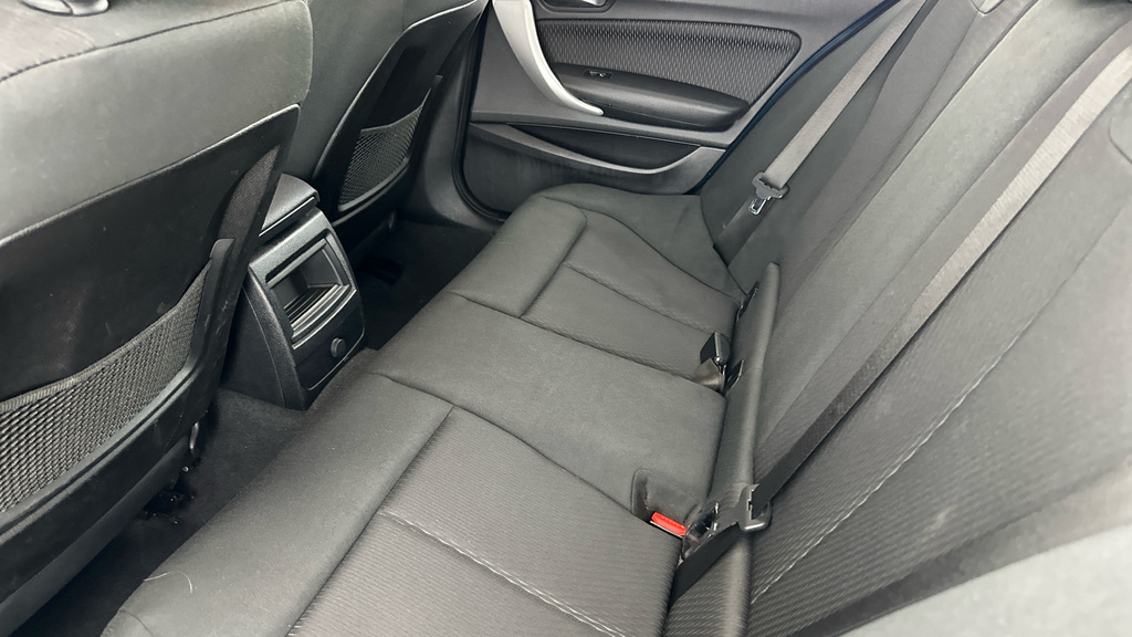 BMW 1 Series Sport Black #17