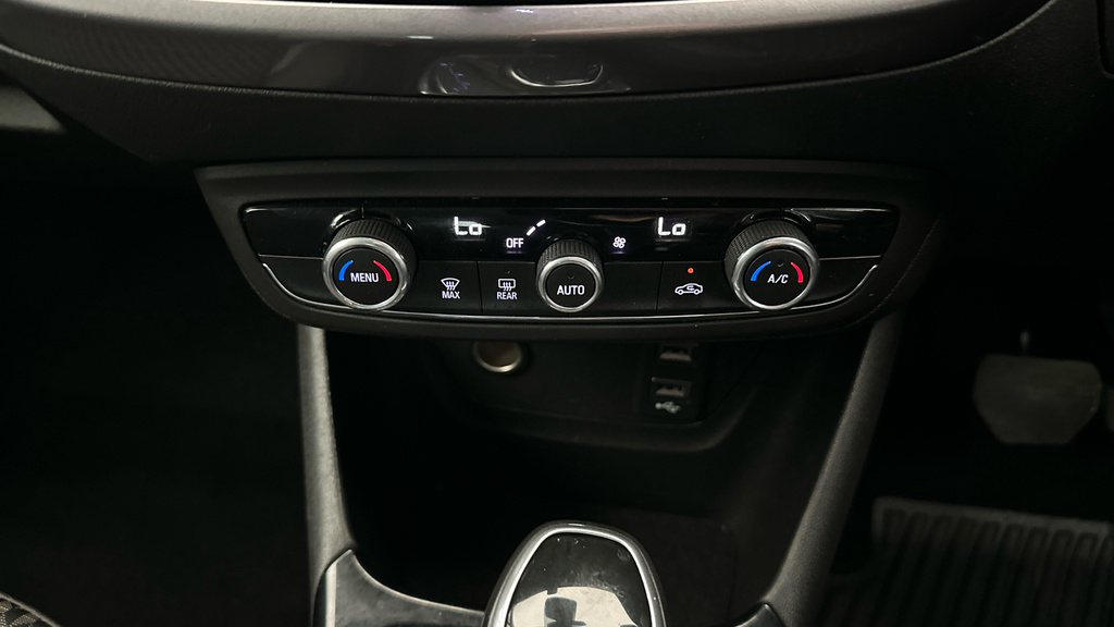 Vauxhall Crossland X X 1.2 83Ps Se  #17