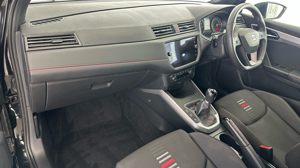 Seat Arona Se Technology Red #11