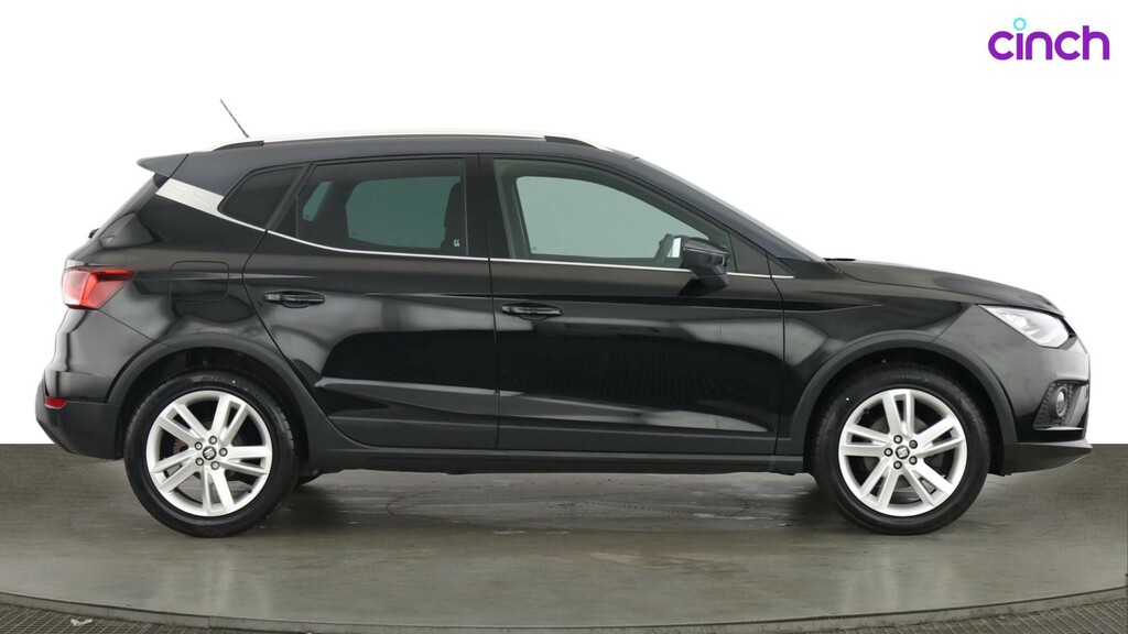 Seat Arona Se Technology Red #2
