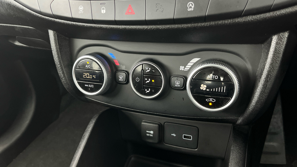 Fiat Tipo Automatic White #11