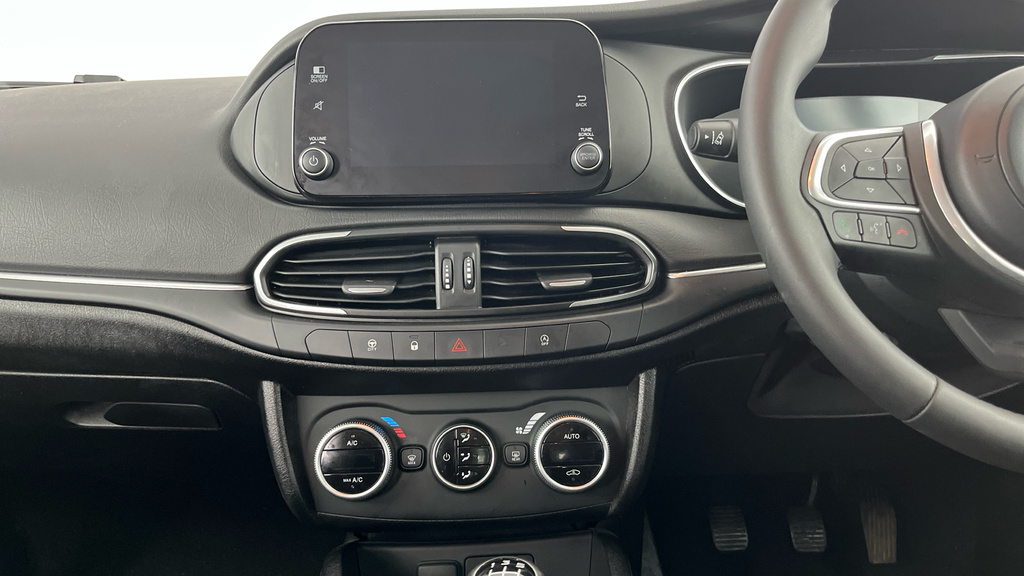 Fiat Tipo Automatic White #19