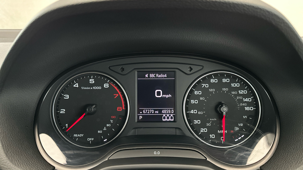 Audi Q2 Grey #17